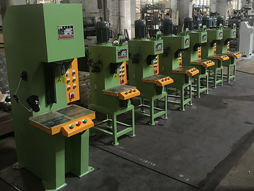 无锡液压机   无锡液压机